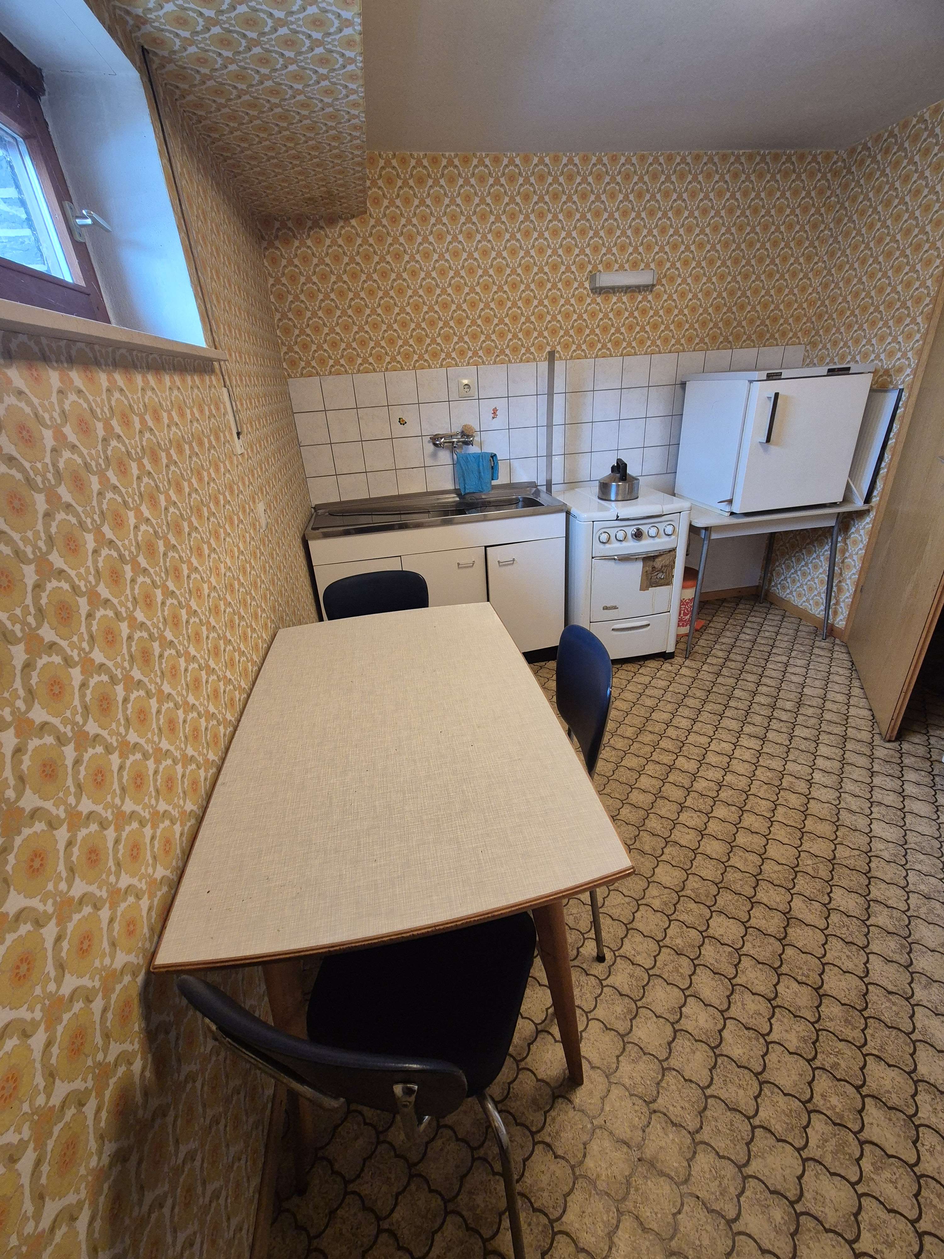 Immobilie in Giesen - Großzügiger Winkelbungalow mit Garage und Einliegerpotenzial in ruhiger Lage von Giesen-Hasede - Bild 2