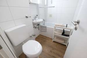 Top Lage direkt am Keßlerplatz - Vollständig und modern möbliertes Apartment mit Balkon und Aufzug – Die vollständige Adresse der Immobilie erhältst du vom Anbieter., 90489 Wöhrd, Nürnberg – Vorschaubild 12