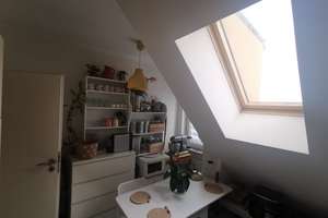 Helle u. neuwertige 4-Zimmer Dachgeschoss-Maisonette mit einem KFZ-Stellplatz im Innenhof! – Die vollständige Adresse der Immobilie erhältst du vom Anbieter., 50737 Weidenpesch, Köln – Vorschaubild 23