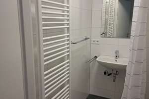 Vollmöbliertes Studentenappartment zentral in Erlangen – Anton-Bruckner-Straße 1, 91052 Röthelheim, Erlangen – Vorschaubild 3
