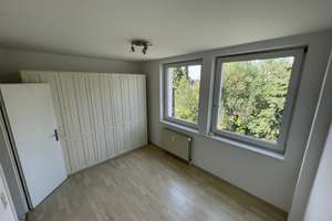 Helle 2 - Zimmer Wohnung mit Balkon EBK in Brackwede – Die vollständige Adresse der Immobilie erhältst du vom Anbieter., 33647 Brackwede, Bielefeld – Vorschaubild 4