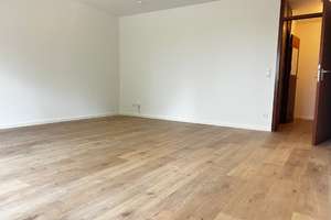 MAIER - Sofort verfügbar! Großzügige 2-Zi-Wohnung mit EBK und Westbalkon! – Die vollständige Adresse der Immobilie erhältst du vom Anbieter., 80797 Am Luitpoldpark, München – Vorschaubild 3