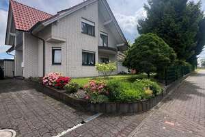 Exklusives Einfamilienhaus mit Wintergarten in Augustdorf zu verkaufen! – Die vollständige Adresse der Immobilie erhältst du vom Anbieter., 32832 Augustdorf – Vorschaubild 2