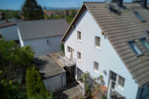 Wohnen in ruhiger Lage mit Weitblick – großzügige Doppelhaushälfte mit viel Platz für die ganze F... – Die vollständige Adresse der Immobilie erhältst du vom Anbieter., 61118 Bad Vilbel – Vorschaubild 2