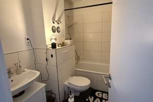 Nippes 2 Zimmerwohnung mit Balkon -keine WG- – Usambarastr. 1-3, 50733 Nippes (Ortsteil), Köln – Vorschaubild 2