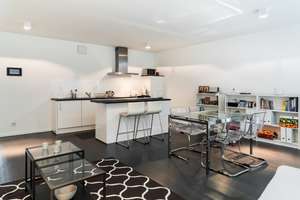 K-Star Residence - 2-Zimmer-Designerwohnung mit Stellplatz in zentraler Lage – Die vollständige Adresse der Immobilie erhältst du vom Anbieter., 50668 Altstadt/Nord, Köln – Vorschaubild 2