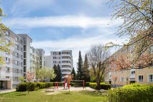Helle 2-Zi-Wohnung in ruhiger Wohnlage! – Carl-von-Ossietzky-Str. 27, 65197 Klarenthal, Wiesbaden – Vorschaubild 1