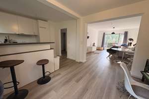 Idyllisch! Renoviertes 3 Parteienhaus mit schönem Garten und Doppelgarage in toller Aussichtslage – Die vollständige Adresse der Immobilie erhältst du vom Anbieter., 70195 Botnang-West, Stuttgart – Vorschaubild 4