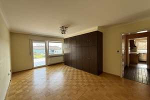 Repräsentatives 2-Familienhaus in toller Ortsrandlage mit Keller, Garage und schönem Garten – Die vollständige Adresse der Immobilie erhältst du vom Anbieter., 76706 Dettenheim – Vorschaubild 11