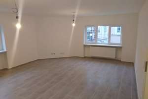 Helle 2-Zimmer-Wohnung mit EBK im Herzen der Südstadt