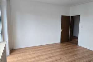 3-Zimmer-Traumwohnung mit 2 großen Balkonen in Düsseldorf Unterrath+++98 qm – Paderborner Str. 9, 40468 Unterrath, Düsseldorf – Vorschaubild 7