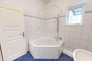 Bezugsfreie Balkonwohnung mit Fahrstuhl in der Kollwitzstraße – Kollwitzstraße 76, 10435 Prenzlauer Berg, Berlin – Vorschaubild 11
