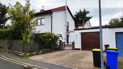 Top saniertes Einfamilienhaus mit 5 Zimmern in Gerbrunn Nähe Uni mit Potenzial