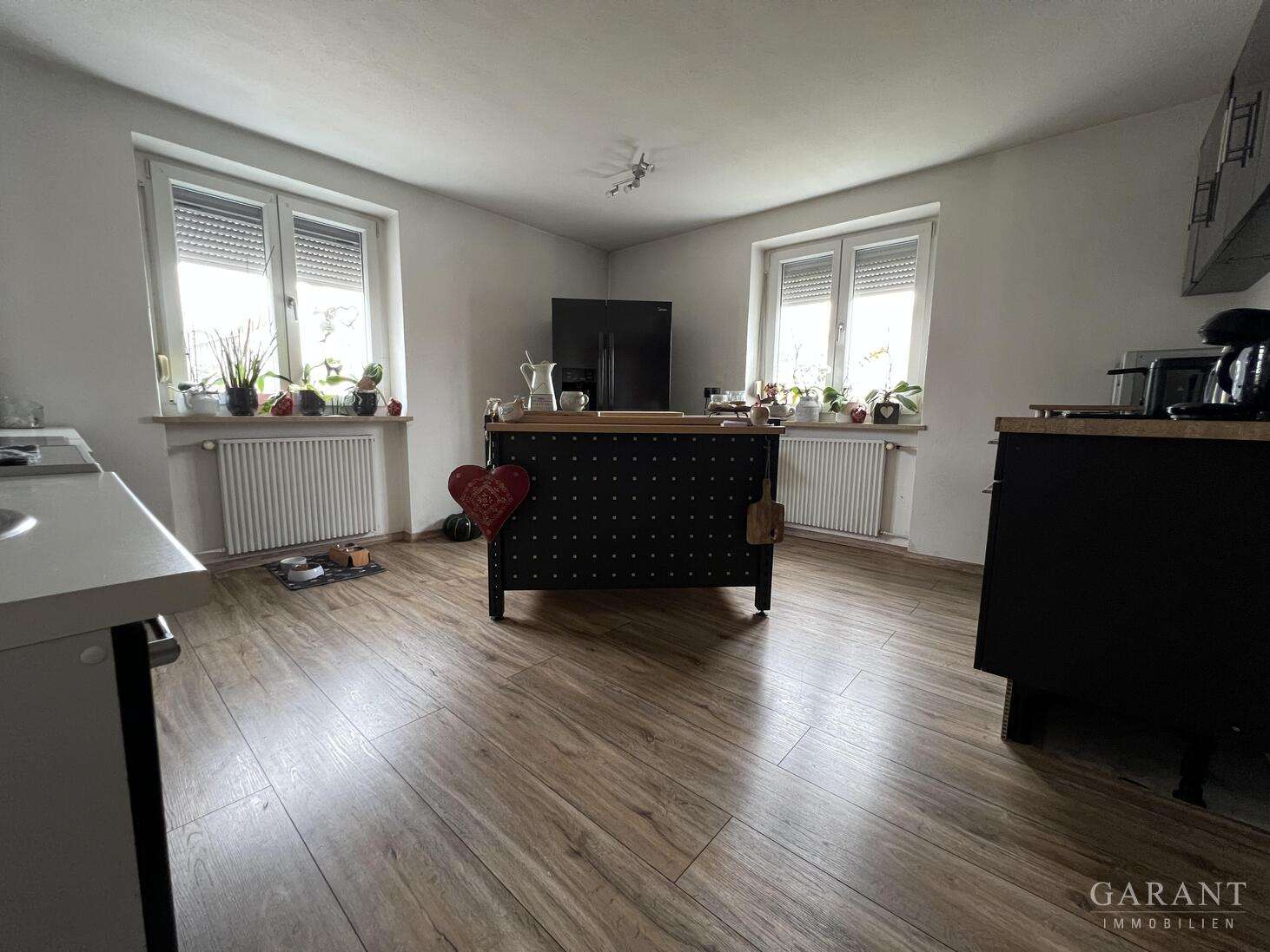 Immobilie in Scheyern - Vielseitige Immobilie mit Lagerhalle, Wintergarten und Ausbaupotenzial - Bild 1