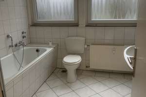 Helle 3-Zimmer-Wohnung mit Balkon, Garage in attraktiver Lage – Hammersteiner Allee 36, 42329 Vohwinkel, Wuppertal – Vorschaubild 6
