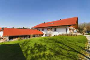 Hochwertiges Wohnen und Arbeiten mit Bergblick und Garten
- Vor den Toren Münchens – Weilheim-Schongau (Kreis) – Vorschaubild 7