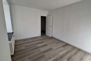 Frisch modernisierte 3-Zim.-Wohnung im 2. OG mit Dusche/Balkon in Düsseldorf-Garath – Paul-Bonatz-Straße 17, 40595 Garath, Düsseldorf – Vorschaubild 6