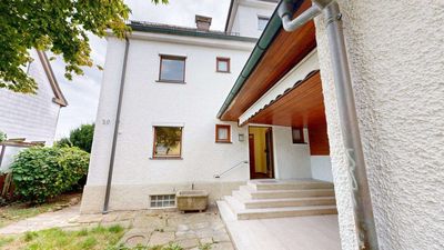 Solider Altbau-Charme trifft zukunftssichere Fernwärme