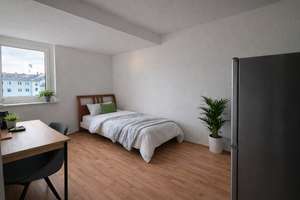 -I| BEST-KONDITIONEN || Attraktives Mansarden-Studio || PEMPELVESTMENT |I- – Augustastr. 25, 40477 Pempelfort, Düsseldorf – Vorschaubild 2