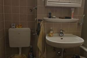Über den Dächern der Stadt: Lichtdurchflutete 1 Zimmer-Wohnung mit Traum-Aussicht! – Die vollständige Adresse der Immobilie erhältst du vom Anbieter., 70195 Botnang-Ost, Stuttgart – Vorschaubild 4