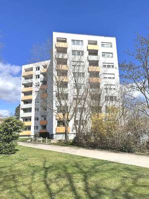 +++GOLDBERG+++S- BAHN+++HELL & SONNIG+++LAMINAT & FLIESEN+++BALKON+++HMS+++ETC.+++FREI+++