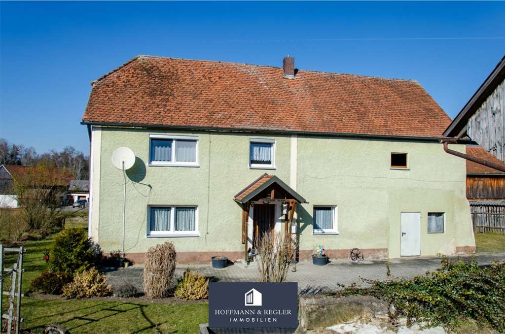 Immobilie in Vilseck - Gemütliches Haus mit Garage, Scheune und Entwicklungsmöglichkeiten - Bild 0