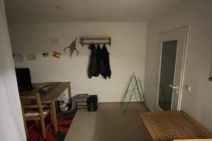 Renovierte und teilmöblierte 1-Zimmer-Wohnung mit kleiner Einbauküche in Lübeck für Nichtraucher – Teutonenweg 1, 23558 Sankt Lorenz Süd, Lübeck – Vorschaubild 5