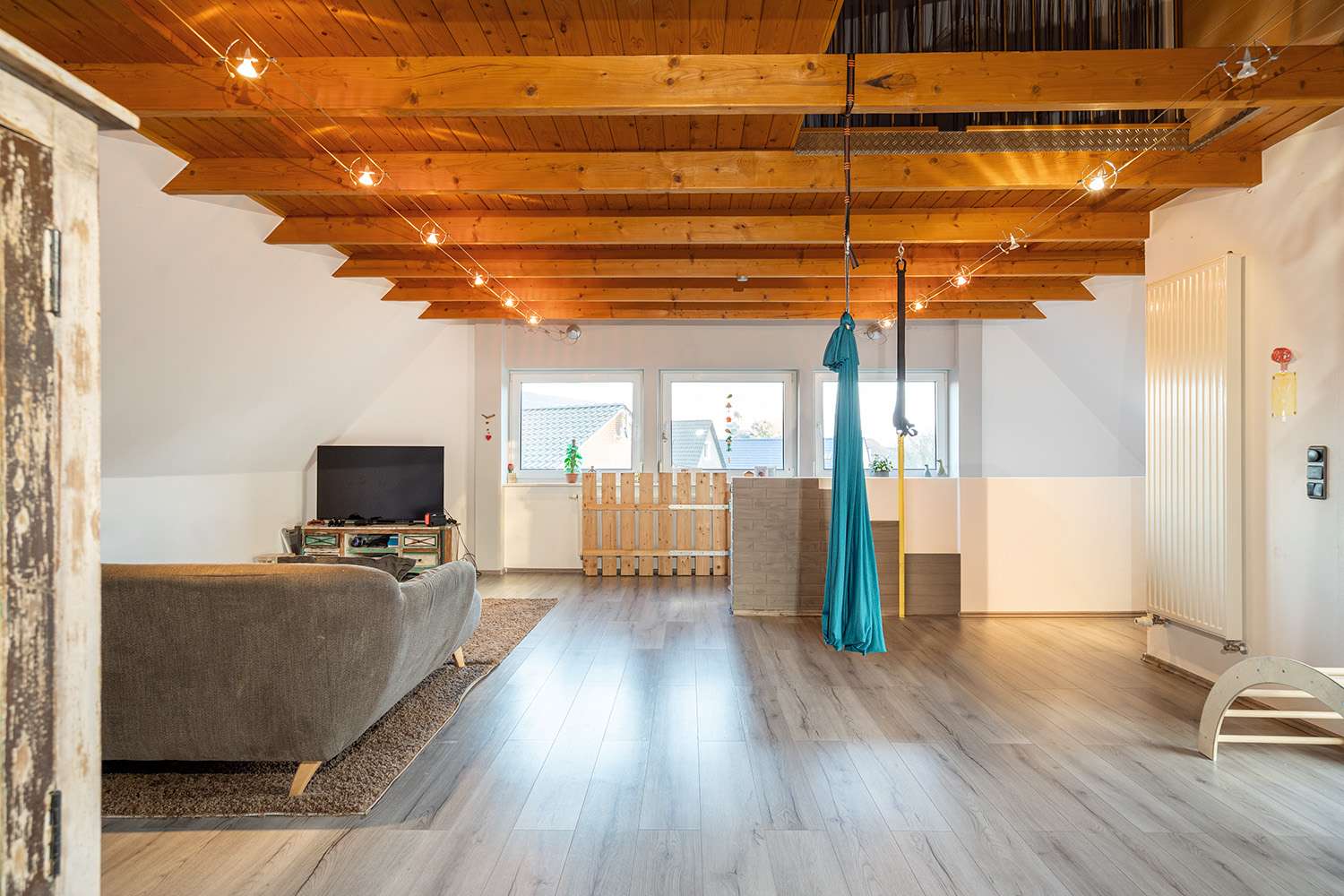 Immobilie in Edewecht - Großzügiges EFH mit Einliegerwohnung und PV-Anlage - Bild 0