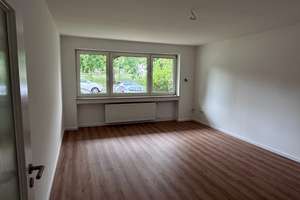 Frisch sanierte 3-Zimmer-Innenstadtwohnung (1. OG, S/W, Aufzug)