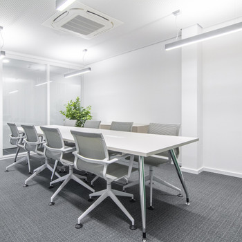 Privater Büroraum für 4 Person in Regus Erfurt Hauptbahnhof