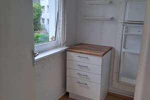 Moderne helle 2 Zimmer-Wohnung mit Balkon, neuer Einbauküche, neuem Parkettboden und Garten – Die vollständige Adresse der Immobilie erhältst du vom Anbieter., 45130 Rüttenscheid, Essen – Vorschaubild 9