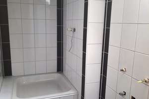 **Modernisierte und ausgefallene DG-Wohnung in Borbeck** – Schloßstr. 74, 45355 Borbeck-Mitte, Essen – Vorschaubild 13