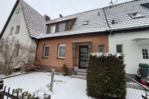 Charmantes Haus in Wilhelmsruh – neue Heizung u. viel Potenzial