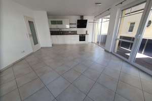 Exklusive 3-Zimmer-Wohnung freut sich auf anspruchsvolle Bewohner, mit Aufzug, EBK und Balkon – Hafenstraße 48c, 27576 Lehe, Bremerhaven – Vorschaubild 3