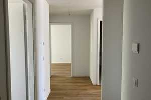 Vier-Zimmer-Neubauwohnung mit Balkon – August-Dosenbach-Straße 15a, 76189 Karlsruhe – Vorschaubild 2