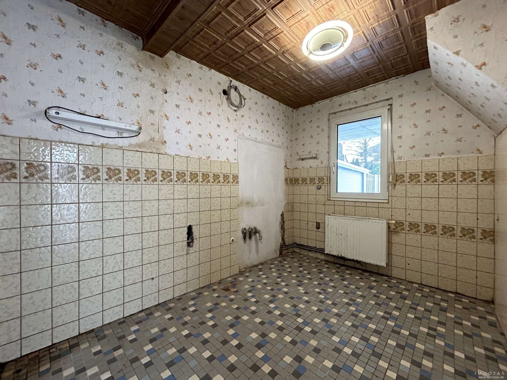 Finanzierung ohne Eigenkapital möglich: Renovierungsbedürftiges Haus mit Garten, Scheune und Garage, Donnersbergkreis – Bild 3