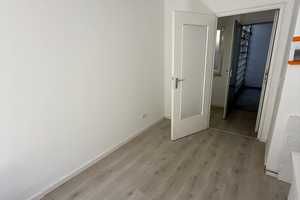 Frisch saniertes 1-Zi.-App. mit Balkon in ruhiger Lage - Nähe U9 Herderplatz – Zamenhofstr. 26, 70197 Stuttgart – Vorschaubild 3