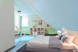 Ideal für 2-3, Architektenhaus, lichtdurchflutet und großzügig! – Erlangen – Vorschaubild 13