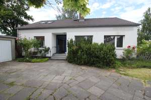 Renovierungsbedürftiges Einfamilienhaus in Zehlendorf – Die vollständige Adresse der Immobilie erhältst du vom Anbieter., 14165 Zehlendorf, Berlin – Vorschaubild 3