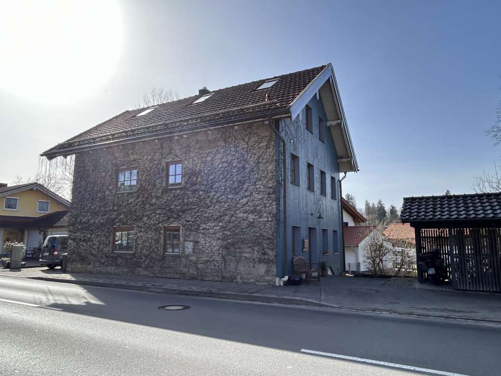 Immobilie in Huglfing - Charaktervolles Tuffsteinhaus am Bach in Huglfing - Bild 3