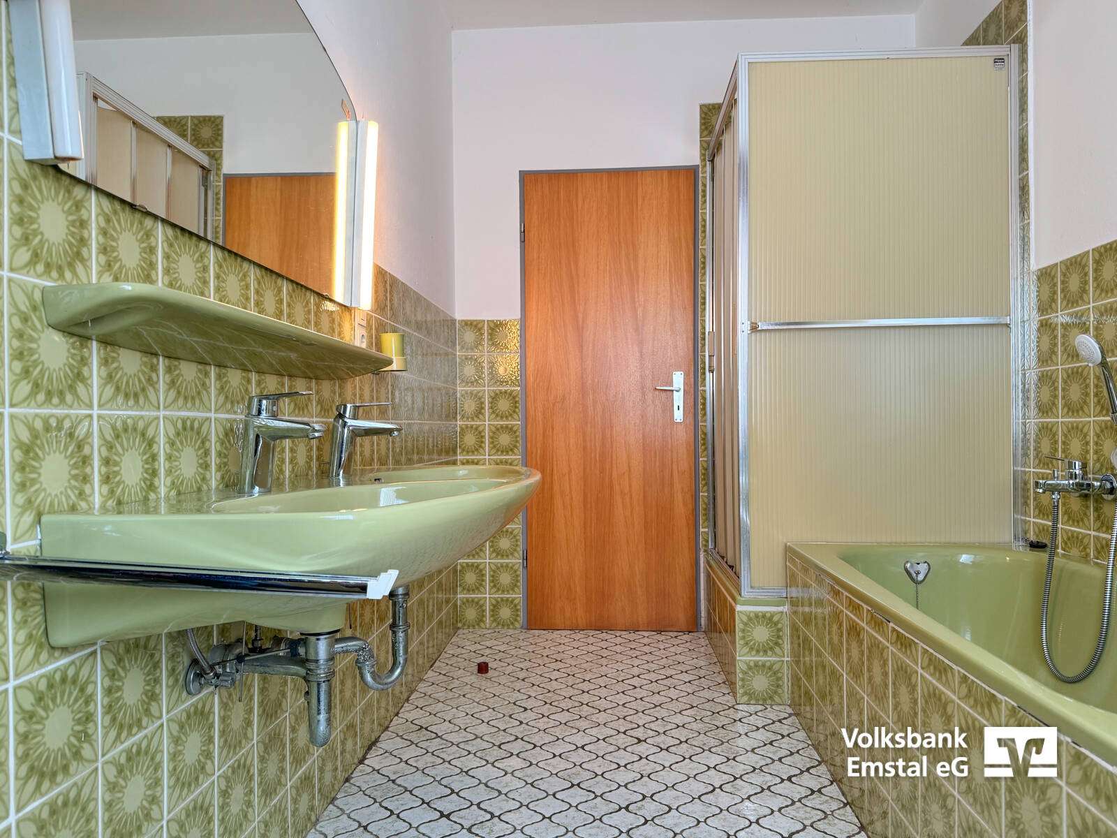 Immobilie in Dersum - Investieren und modernisieren: Bungalow auf großzügigem Eigentumsgrundstück in Dersum! - Bild 0