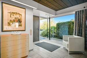 Großzügige Architektenvilla mit Schwimmbad und 2 Doppelgaragen in beliebter Lage von Bonn-Rüngsdorf – Die vollständige Adresse der Immobilie erhältst du vom Anbieter., 53179 Rüngsdorf, Bonn – Vorschaubild 3