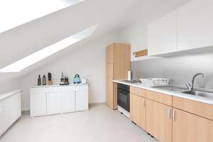 Charmante,   2 Zimmer  Dachgeschoss - Wohnung mit Balkon – Die vollständige Adresse der Immobilie erhältst du vom Anbieter., 47798 Stadtmitte, Krefeld – Vorschaubild 12