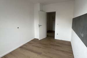 +++ Top sanierte 2 Zi. Whg. mit Balkon, komplett renoviert, Tageslichtbad, u.v. mehr +++ – Beethovenstraße 250, 42655 Ohligs/Aufderhöhe/Merscheid, Solingen – Vorschaubild 10