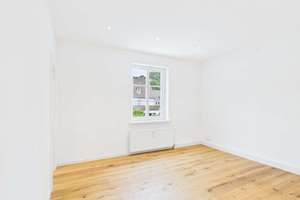 Erstbezug nach Sanierung: Stilvolles Reihenhaus mit Garten, Dachterrasse & Garage – Alte Landstraße 40, 38446 Steimker Berg, Wolfsburg – Vorschaubild 9