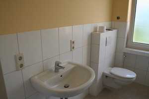 Preiswerter 4-Raum-Einfamilienhaus Flachdachbungalow in Hatten; ohne Maklergebühr – Oldenburg (Kreis) – Vorschaubild 12
