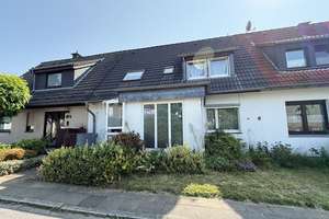 Reihenmittelhaus mit großem Grundstück & Entwicklungspotenzial in Top Lage von Essen-Überruhr-Hinsel – Die vollständige Adresse der Immobilie erhältst du vom Anbieter., 45277 Überruhr-Hinsel, Essen – Vorschaubild 3