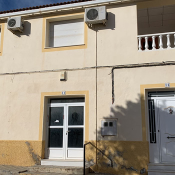 Solvia Immobilien Wohnung Zurgena