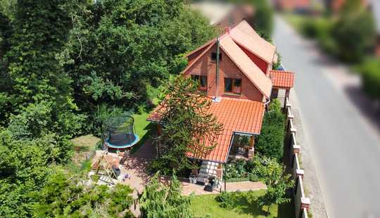 Bild von Opulentes vollmodernisiertes Zweifamilienhaus mit Datscha am Bückeberg in Stadthagen