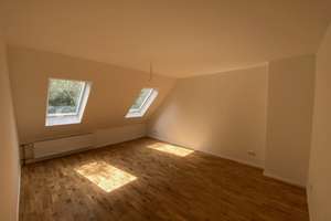 Neubau Erstbezug, helle 3-Zimmer-Dachgeschosswohnung inkl. Wohnküche und gehobener Innenausstattung – Auf dem Hollen 10, 30165 Vahrenwald, Hannover – Vorschaubild 4